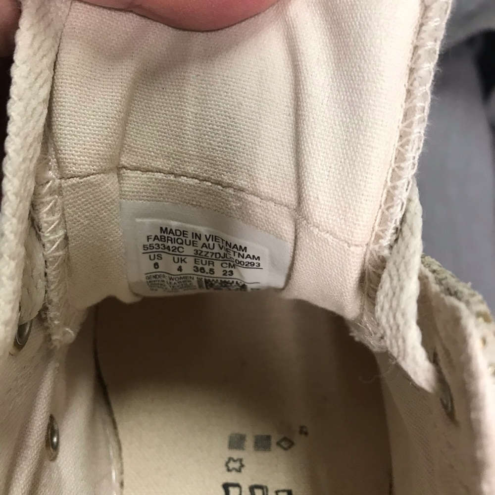 Converse - Picture 5 of 5
